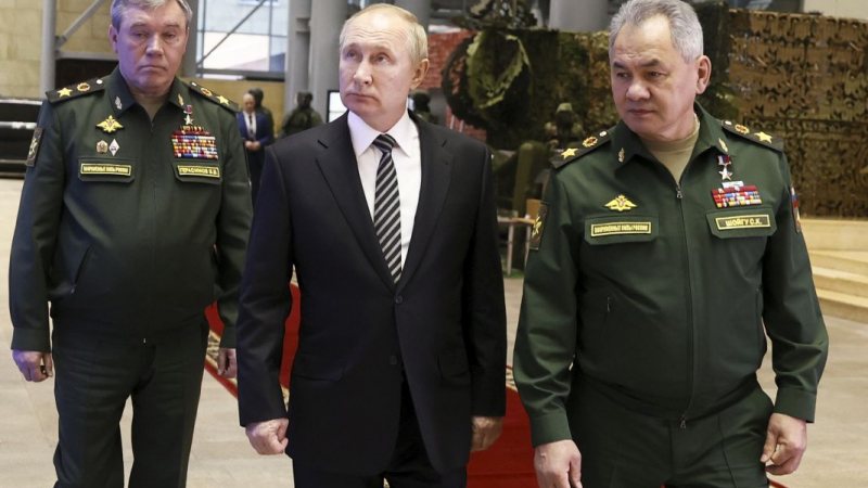 Сивите кардинали на Кремъл: Ето кои са най-доверените хора на Владимир Путин