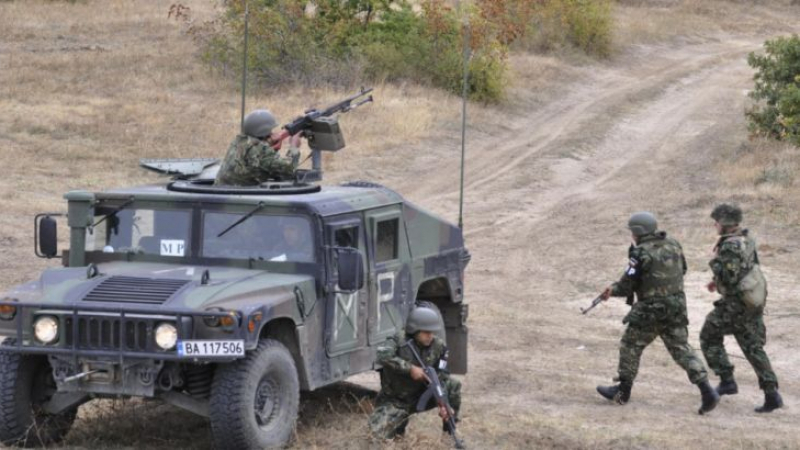 Какво става?! През България към Гърция се транспортират бойни машини на пехотата