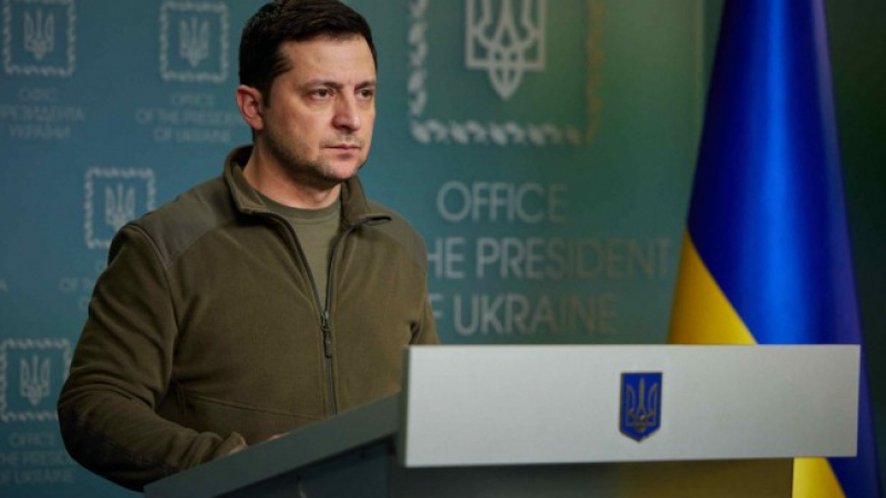 Обрат: Зеленски почна да омеква за НАТО, Крим и Донбас, и обвини Запада, че...
