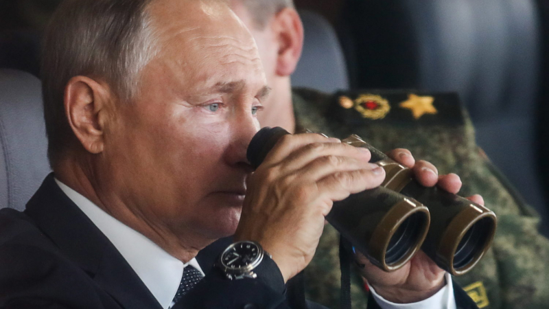 Лорд Дейвид Оуен за Путин: Погледнете лицето му. Какво не му е наред? Много съм притеснен!