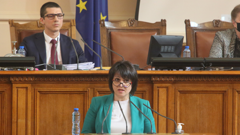 Веска Ненчева: Българските учители и цялата система заслужават подкрепа, предвидимост и спокойствие
