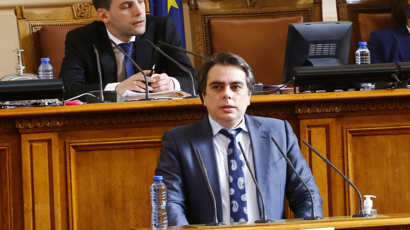 Василев каза какво е предложила България на ЕС за борба с инфлацията 