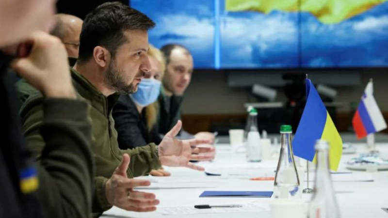 Financial Times разкри детайли от мирния план от 15 точки между Русия и Украйна 
