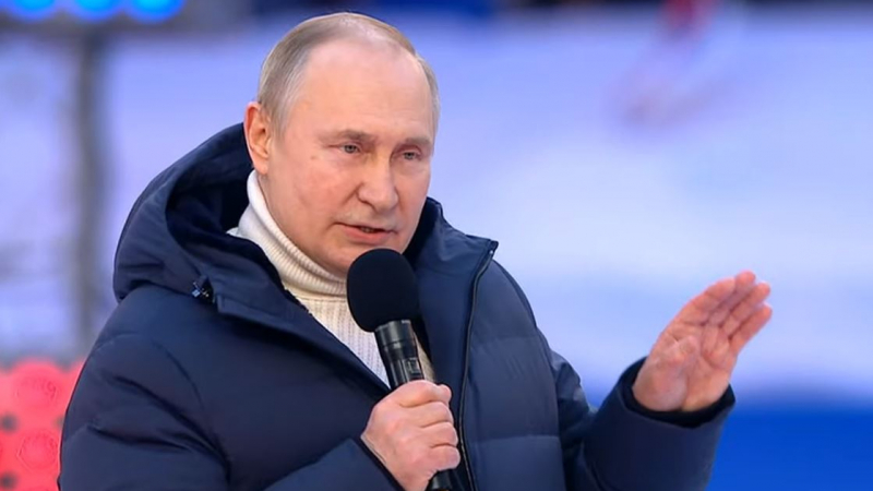 Путин от "Лужники": Ще спасим хората в Украйна от геноцид и страдания ВИДЕО