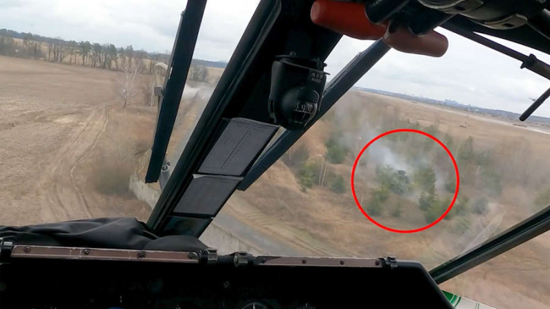 Уникални кадри от десанта на руски бойни хеликоптери Ка-52 и Ми-8 край Киев ВИДЕО