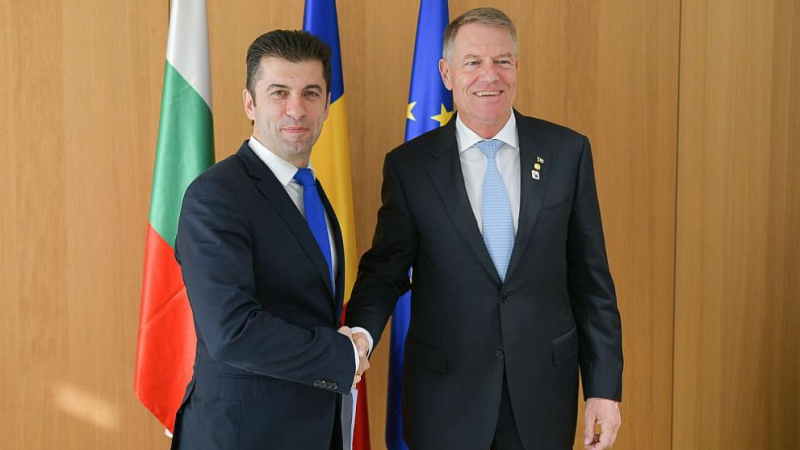 Петков и президентът на Румъния обсъдиха две важни теми 
