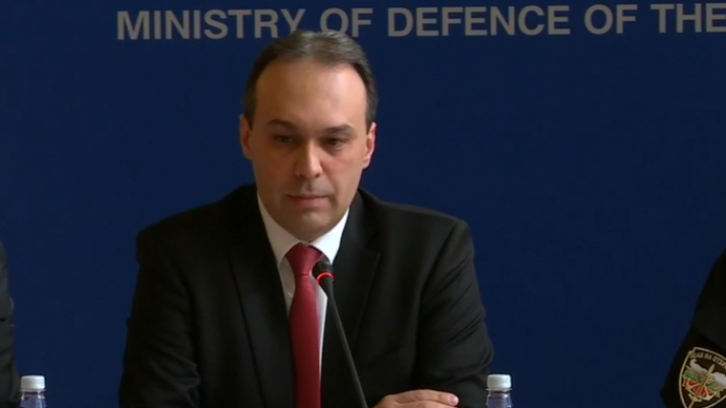 Военният министър заговори за големия ни шанс в НАТО ВИДЕО