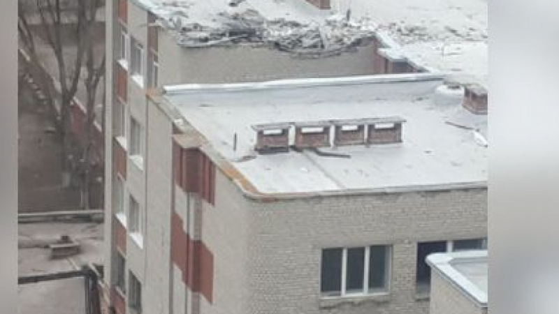 Няма край: 18 украински снаряда, калибър 122 мм, удариха училище и болница в Донецк ВИДЕО
