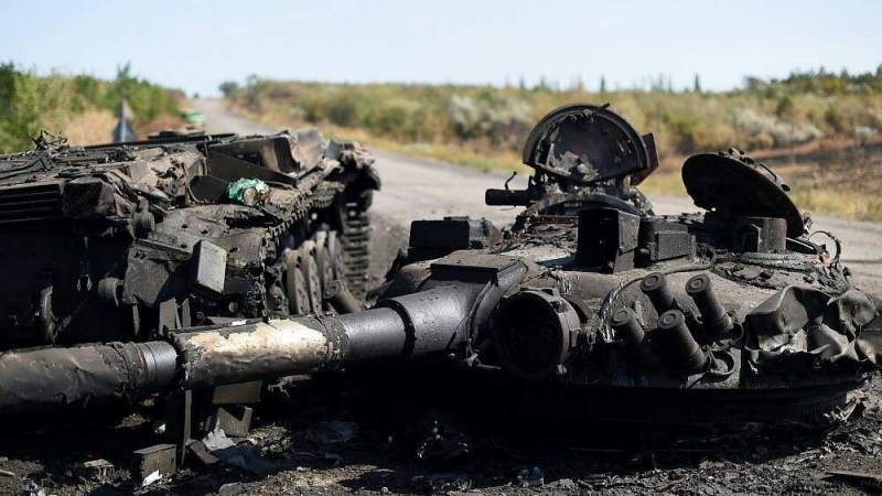 Украинци се радват на своя унищожена военна техника ВИДЕО