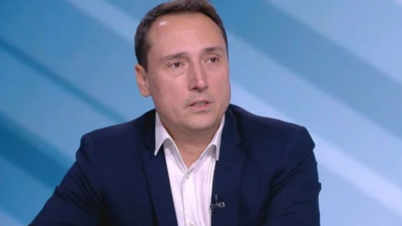 Шефът на "Маркет линкс": Коалицията "Петков" пада при предсрочни избори през... 