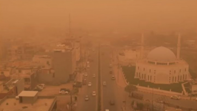 Апокалипсис сега: Ирак потъна в мрак посред бял ден, небето не се вижда след... ВИДЕО