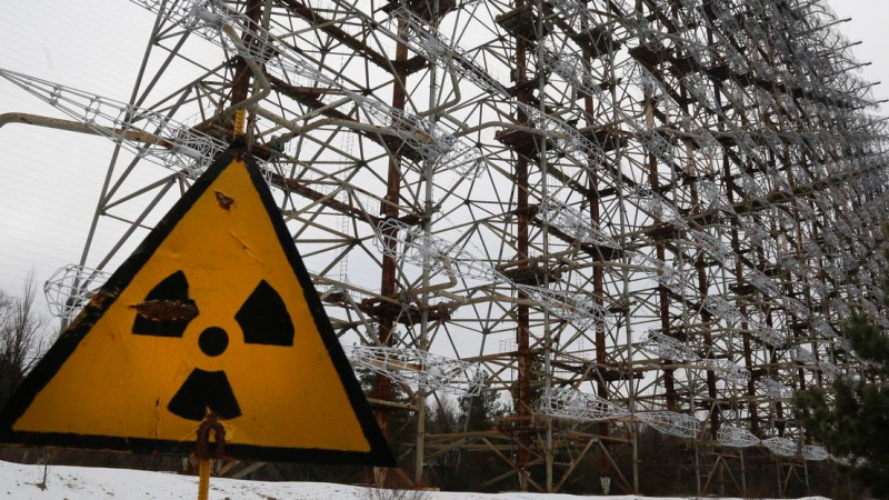 Предозиране: Украинец крал гориво от руснаците, за да предотврати ядрена катастрофа в Чернобил