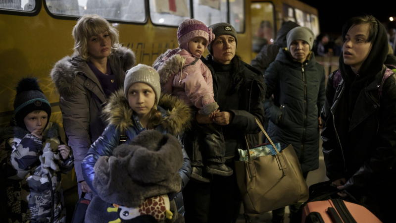 Украински бежанци изреваха от мизерията в България, но се оказа, че... ВИДЕО