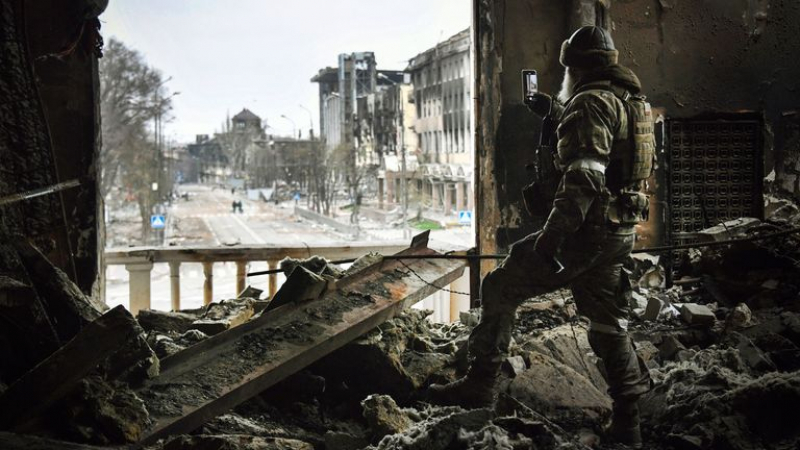 ДПА: Руската армия завладя напълно Мариупол, сирени за тревога в почти цялата страна