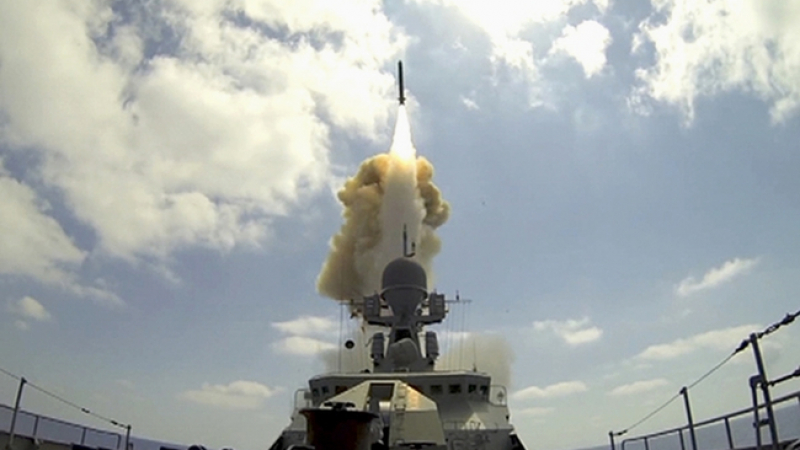 Русия проведе изпитания на крилата ракета "Калибър" в Японско море