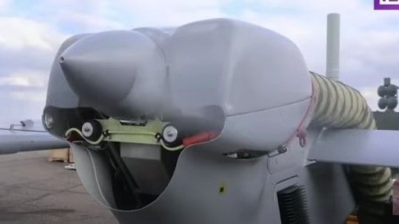 ВИДЕО от войната: Руски дрон "Форпост" прихваща и унищожава колона на ВСУ