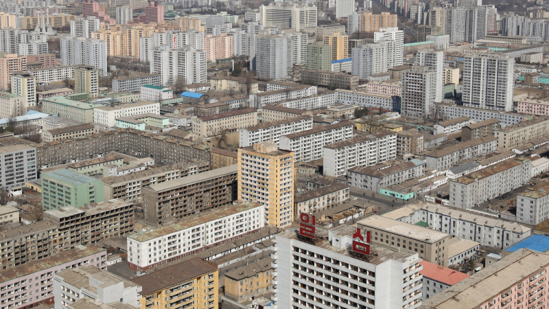 Защо никой в Северна Корея не иска да живее в мезонет СНИМКИ