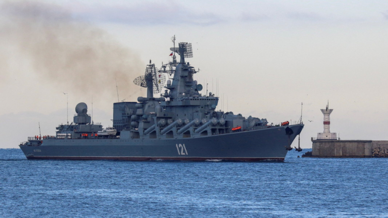 Украйна се подигра на Русия заради потъналия крайцер "Москва" и съобщи най-лошата новина за капитана