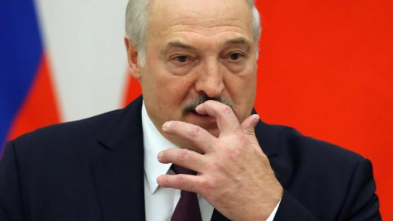 Арестович: Лукашенко е в паника, чуди се как да се отърве от Путин! ВИДЕО