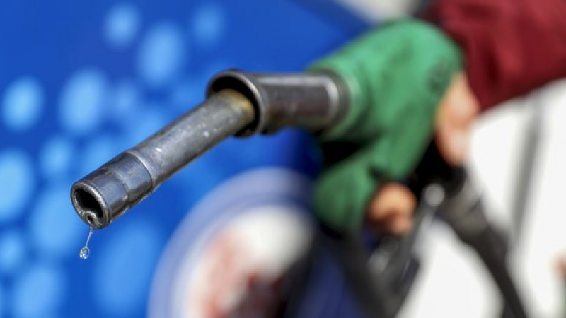 Истината лъсна: Германско проучване разби хвалбите на Петков, че горивата у нас са най-евтини ВИДЕО