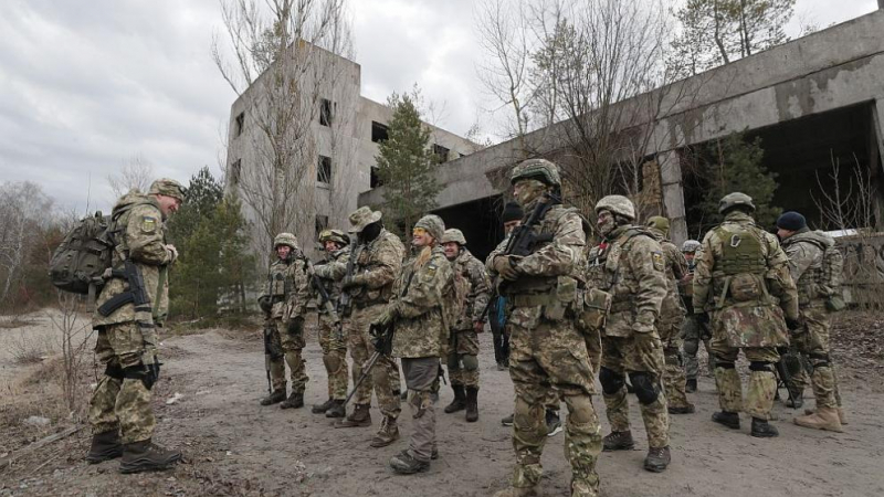Какво знаем за Донбас, който Русия иска да "освободи"