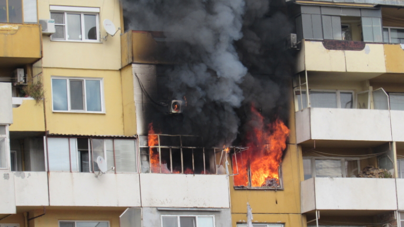 Ужас! Намериха димящ 57-годишен мъж с 80% изгаряния в София