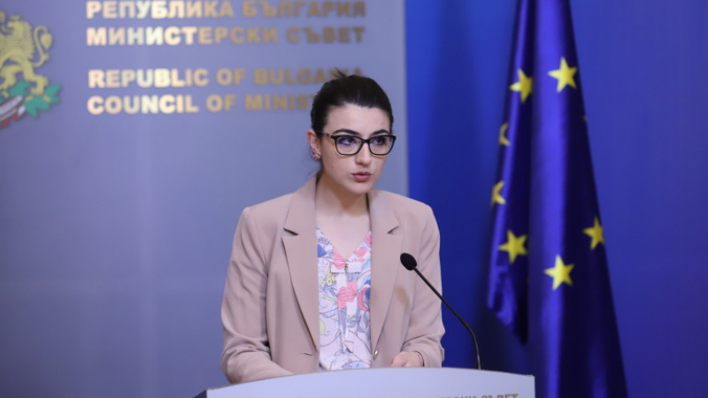 Лена Бориславова коментира спирането на доставките на природен газ за България от Русия