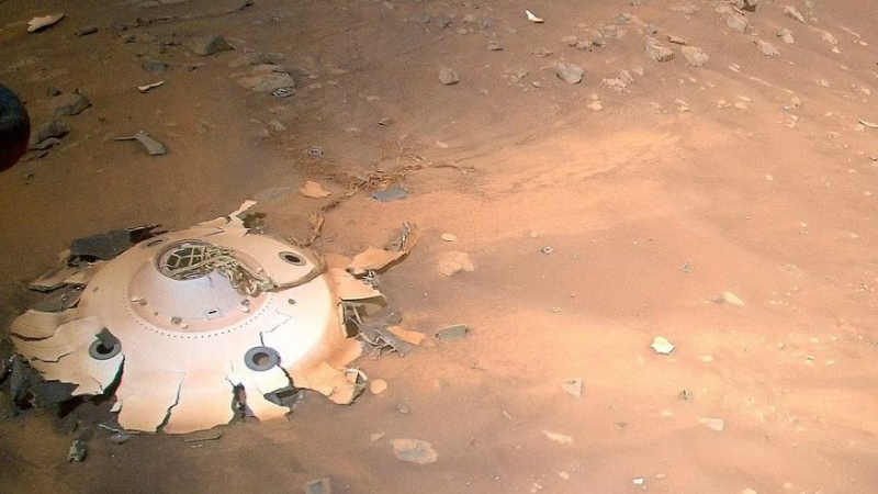 НАСА засне нещо странно на Марс СНИМКИ