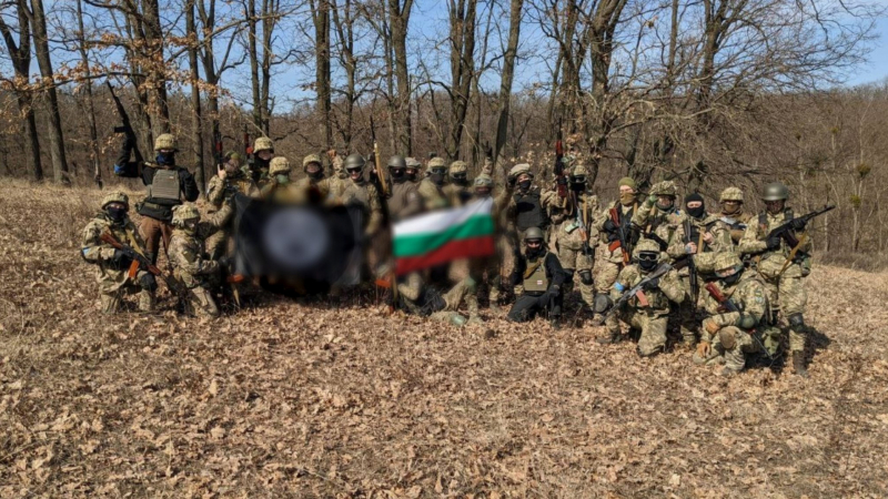 Македоно-български батальон се бие срещу руснаците в Украйна и търси доброволци СНИМКИ