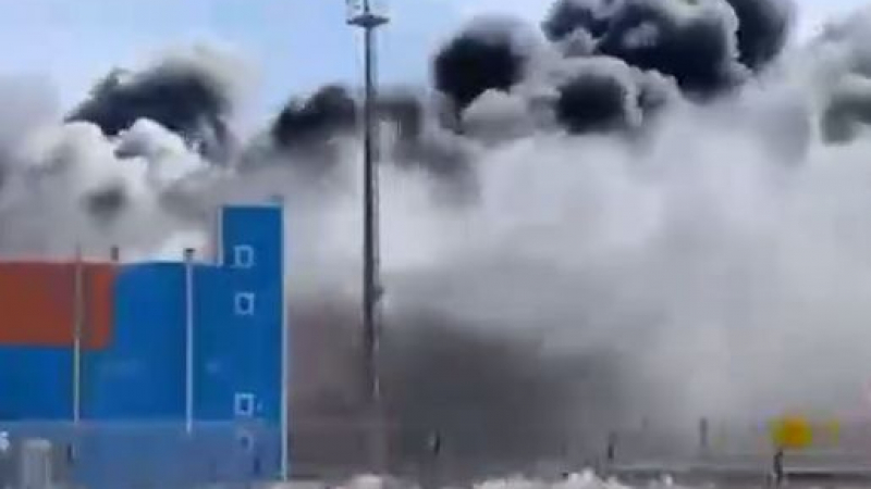 УНИАН: Русия удари с ракети летището в Одеса, неизползваемо е ВИДЕО