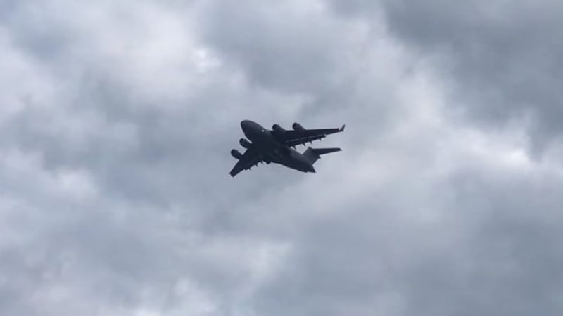 Украински транспортен Ан-124 "Руслан" кацна в Бургас, крият мисията му ВИДЕО