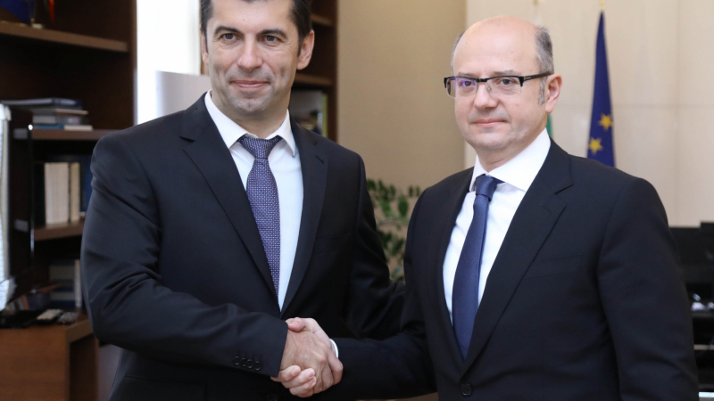 Петков се срещна с министъра на енергетиката на Азербайджан 