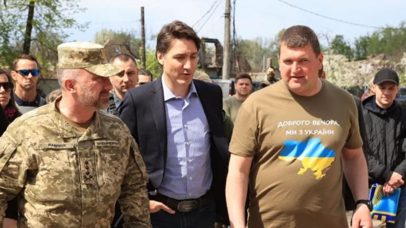 И Трюдо на изненадваща визита в Украйна