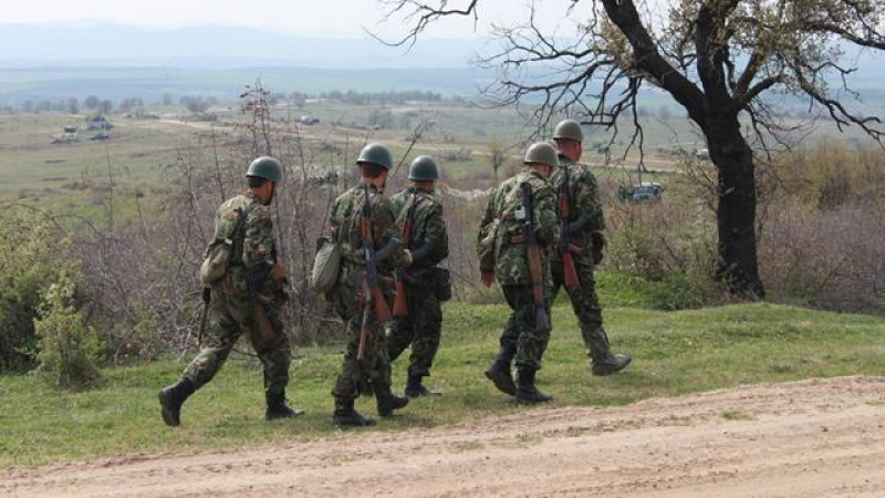 Тежък инцидент с двама военни на учение край Пловдив 