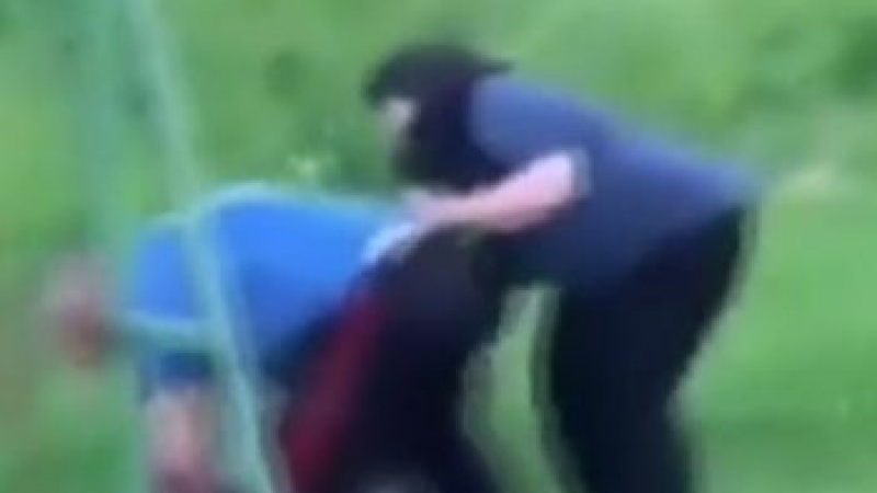 Баща на 11 деца наби момче на детска площадка в Русенско, причината е смайваща 