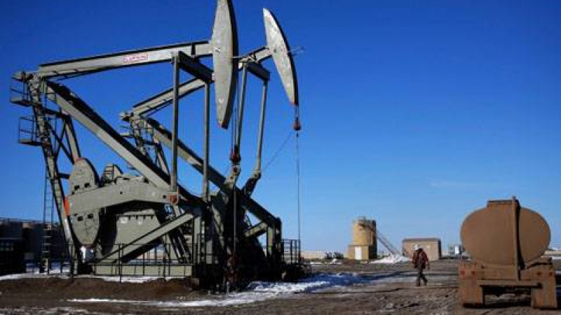 Китай планира да напълни складовете си с руски петрол 