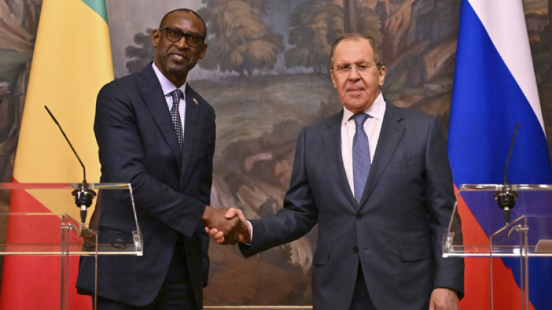 Москва определи политиката на Париж в Мали като колониална