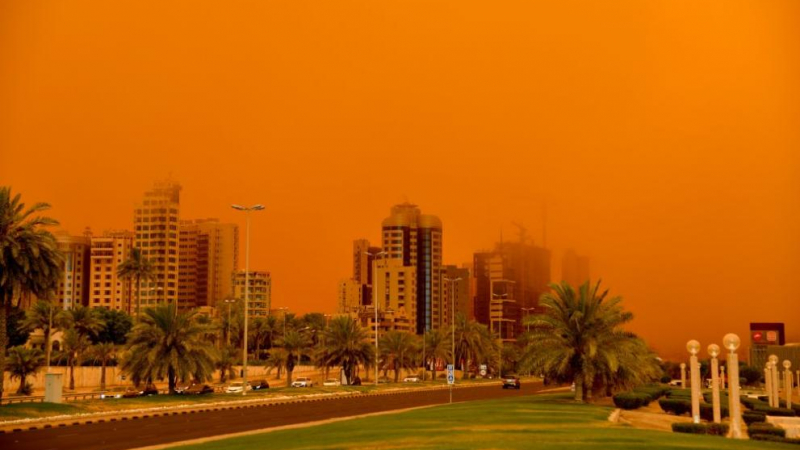 Златна буря хвърли в хаос Кувейт СНИМКИ