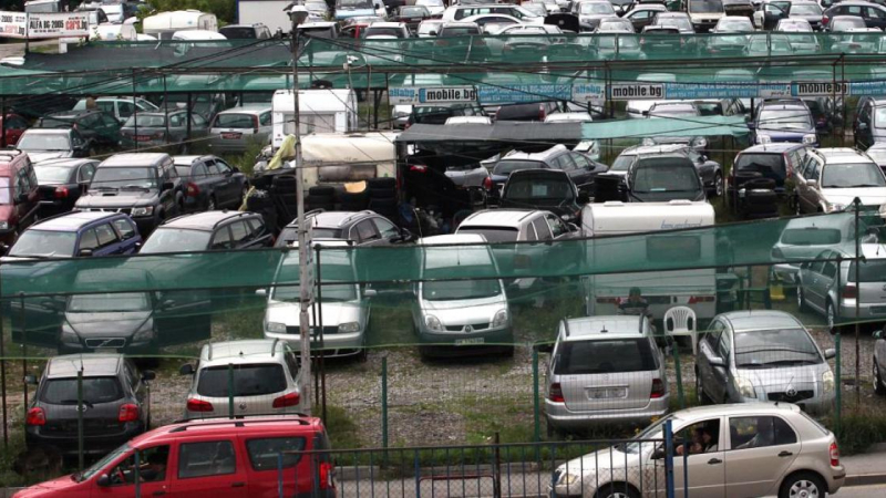 Всички български шофьори чакаха тази новина за колите "втора употреба"