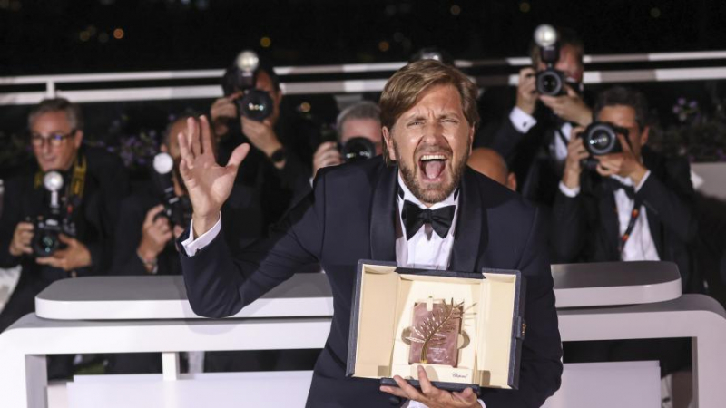 Шведска сатира спечели "Златната палма" на кинофестивала в Кан