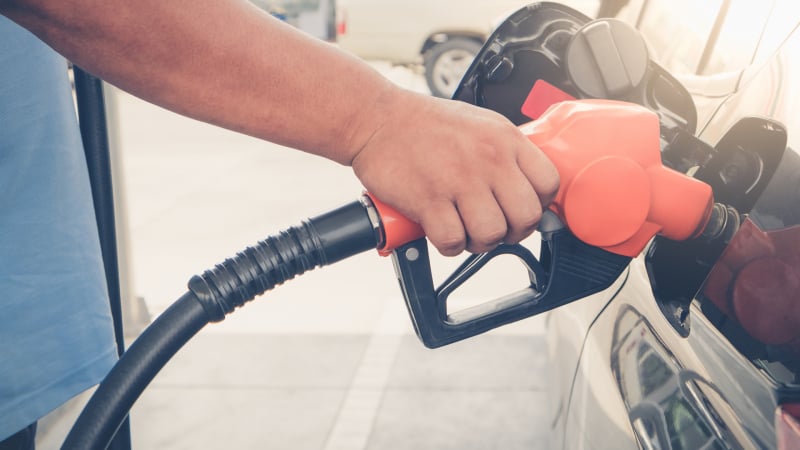Ще ви се доплаче: Цените на горивата скочиха още, ето цифрите на бензиностанциите