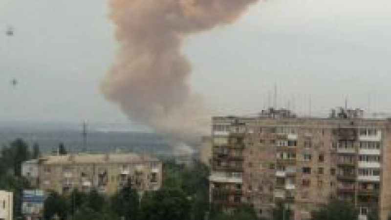 Ройтерс: Руски въздушен удар е улучил цистерна с азотна киселина в Северодонецк СНИМКИ 