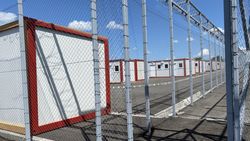 Край: Буферният център в Елхово затвори