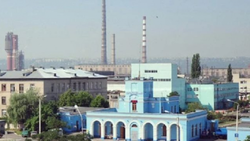 Стана ясно колко украинци се крият в бомбоубежищата на завод Азот