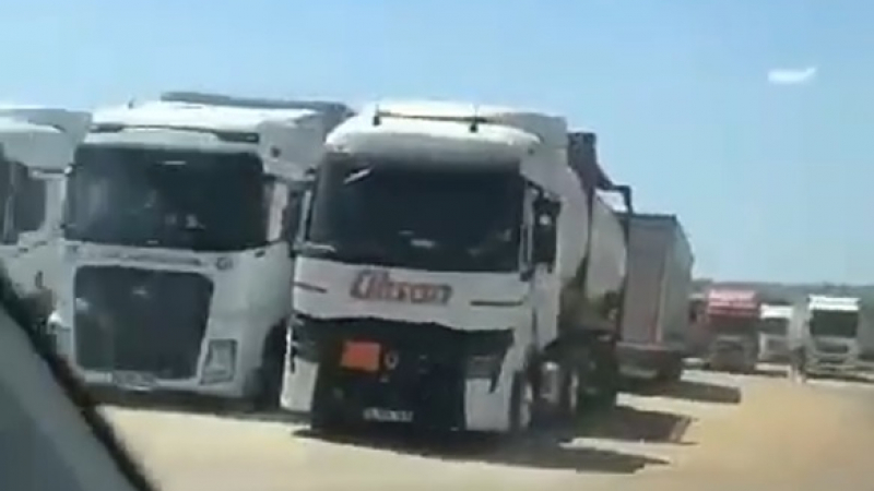 Кошмарна тапа от над 3000 камиона на ГКПП „Капитан Андреево“, напрежението ескалира 