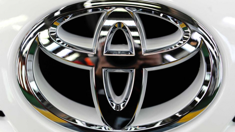 Toyota с изкарва на пазара малък и евтин пикап