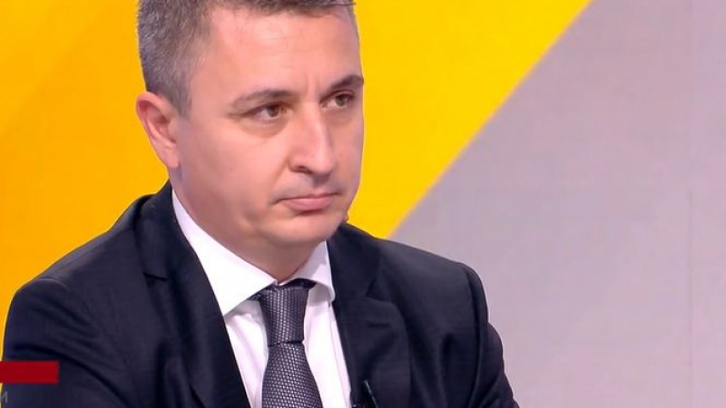 Енергийният министър разкри какви заръки му е давал Слави Трифонов и защо хвърля оставка