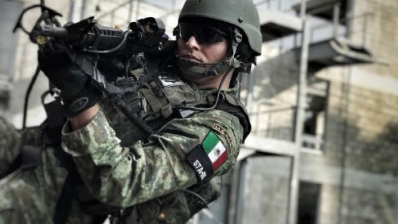 Кървава престрелка с убити и ранени в Мексико