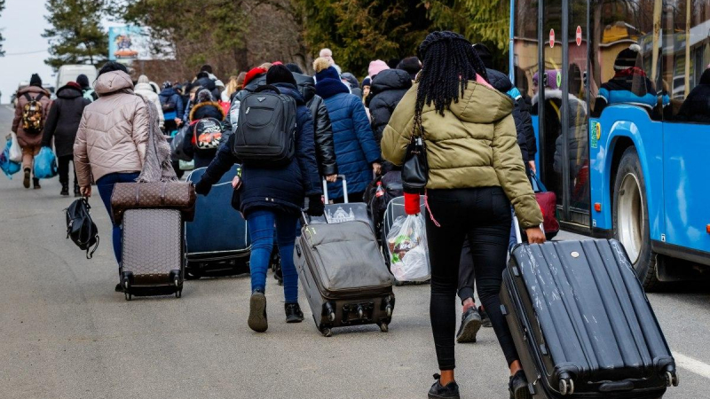 Стотици украински бежанци в Англия останаха без дом