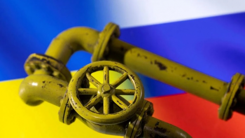 Bloomberg тревожно: ЕС вече използва запаси от газ за зимата поради намаляването на доставките от Русия